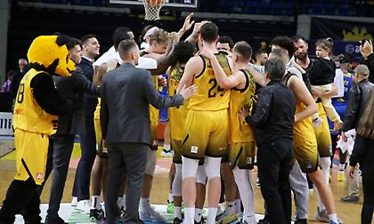 Νικολάου για τις ιώσεις στην ΑΕΚ: «Ζήλεψαν την ομορφάδα μας, σχεδόν όλη η ομάδα στο νοσοκομείο!»