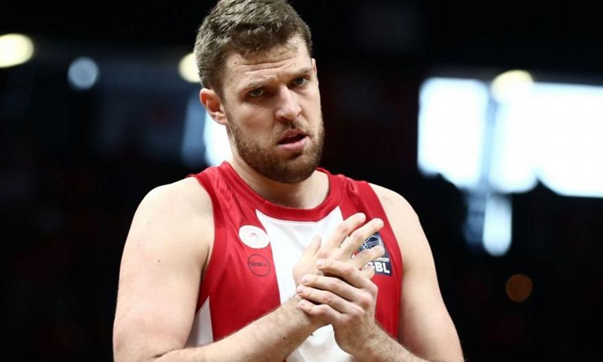 Ο Βεζένκοφ στο Top 10 των σκόρερ του Ολυμπιακού-Ξεπέρασε τον... Σλούκα