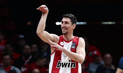 Η εορταστική παρακάμερα του Ολυμπιακού από την αναμέτρηση με τον Κολοσσό στο ΣΕΦ