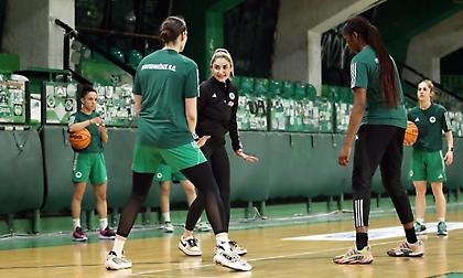 Έβαλε τη φόρμα του Παναθηναϊκού η Ερντέμ και έπιασε αμέσως δουλειά!