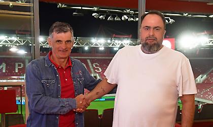 Μαρινάκης για ανανέωση με Μεντιλίμπάρ: «Το έχουμε έθιμο να ανανεώνουμε μετά από ευρωπαϊκές ήττες»