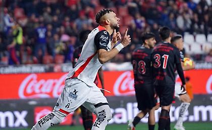 Μυθικό γκολ με χτύπημα σκορπιού στο Μεξικό και επική ανατροπή με… Τζούρτζεβιτς