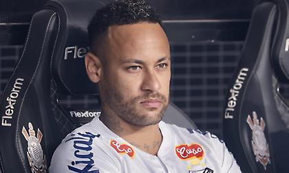 Άρχισε το κράξιμο και στη Βραζιλία στον Νεϊμάρ: «Ήταν τραυματίας στον ημιτελικό, αλλά πήγε στο καρναβάλι»