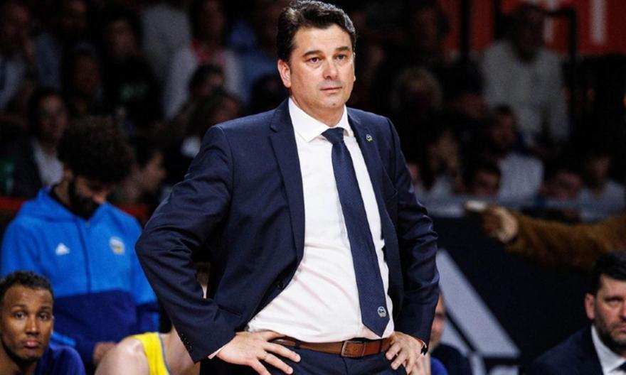 Άλμπα Βερολίνου: Απολύθηκε ο Ίσραελ Γκονθάλεθ