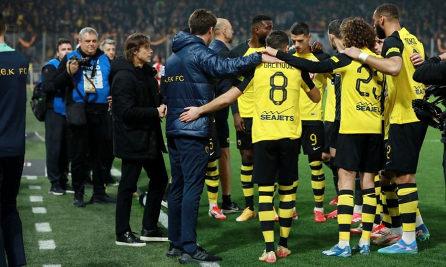 Τσακίρης: «Το πλεονέκτημα που δίνει στην ΑΕΚ το πρόγραμμα των play offs - Τι πρέπει να αλλάξει με Πιερό»