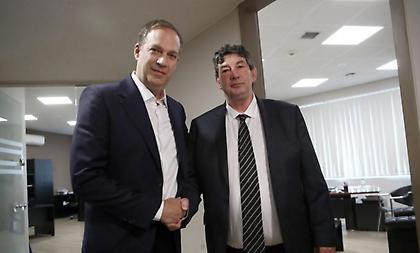 ΕΟΚ: Συνεχάρη Μελή, ευχαρίστησε Γαλατσόπουλο