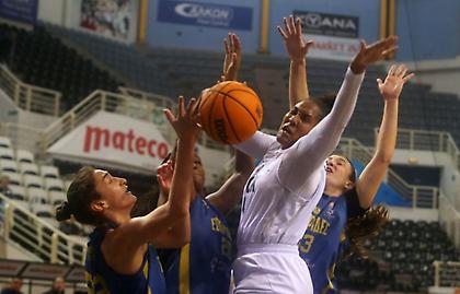 Α1 Γυναικών: Διέλυσαν τον ΠΑΟΚ κι έκαναν βήμα σωτηρίας οι Εσπερίδες