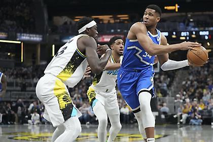 Ήττα για τους Μπακς από τους Πέισερς, με μοιραίο τον Γιάννη