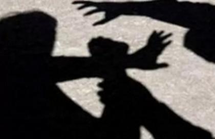 Άγρια επεισόδια στο Κέντρο Υγείας Τυρνάβου: Συγγενείς ασθενή επιτέθηκαν σε γιατρούς και αστυνομικούς