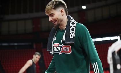 Χουάντσο: «Ο Ολυμπιακός είναι ασταμάτητος και ορισμένες φορές παίζει σαν… μηχανή - Οι οπαδοί μας είναι καλύτεροι»