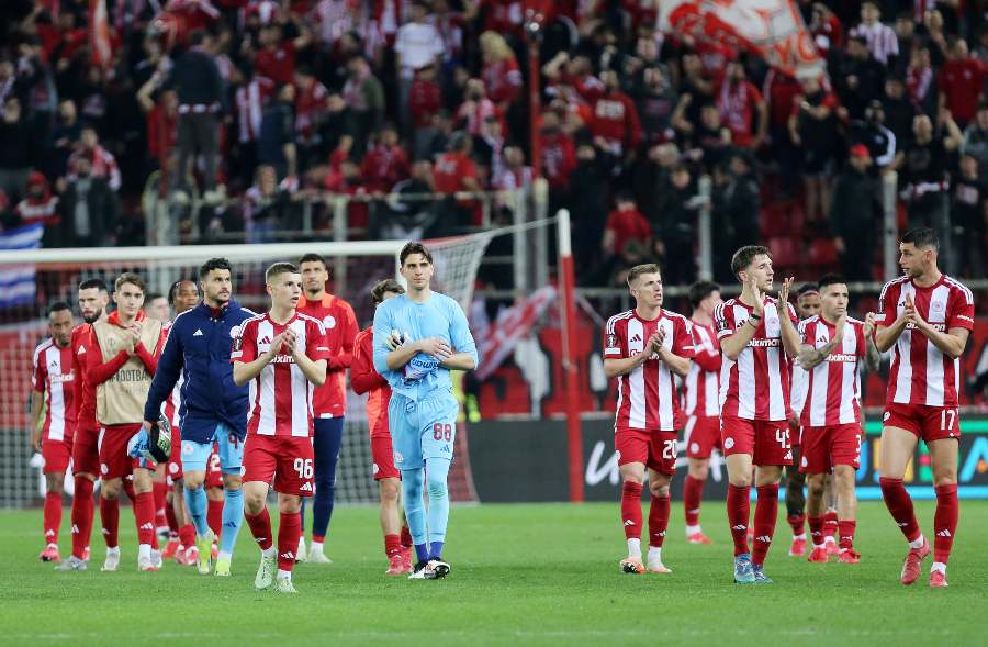 Ολυμπιακός-Μπόντο/Γκλιμτ: Καθολική αποθέωση από τους οπαδούς στους παίκτες