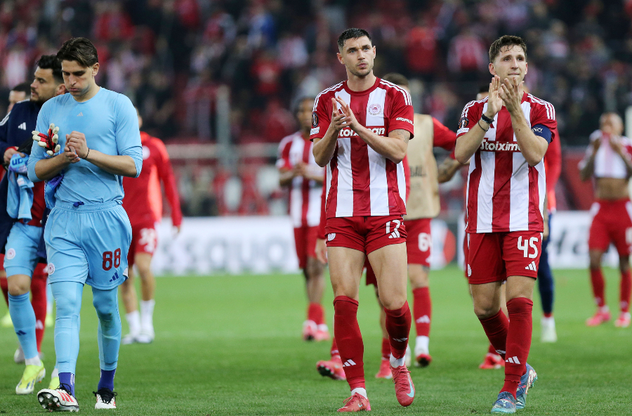 Ολυμπιακός-Μπόντο/Γκλιμτ: Καθολική αποθέωση από τους οπαδούς στους παίκτες