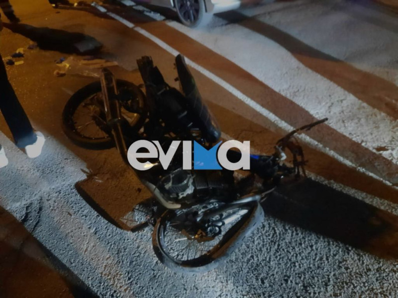 Εύβοια: Σφοδρή σύγκρουση ΙΧ με μοτοσυκλέτα