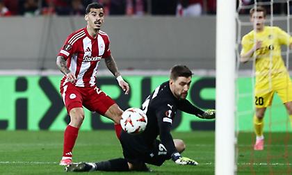 Μεγάλη ευκαιρία για τον Ολυμπιακό, σταμάτησε με δεύτερη προσπάθεια τον Τσικίνιο ο Χάικιν!