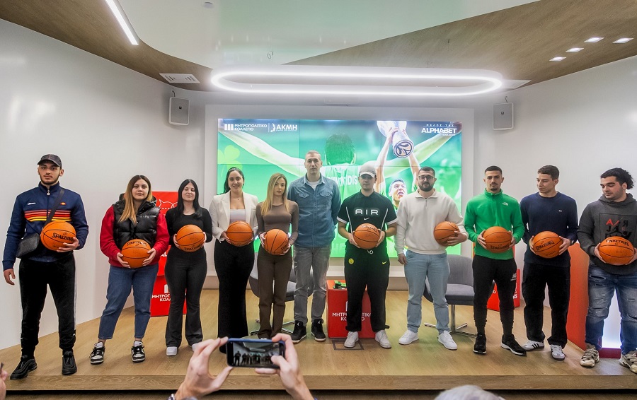 Διαμαντίδης: Η Alphabet Education τον βράβευσε