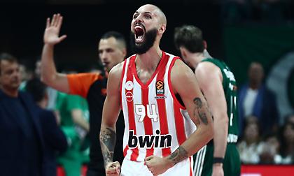 Η Ευρωλίγκα θυμήθηκε την απίθανη εμφάνιση του Φουρνιέ στο διπλό του Ολυμπιακού στο ΟΑΚΑ