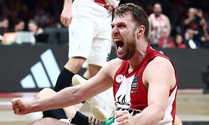 Ατσάλινος Ολυμπιακός, άντεξε στη μεγάλη αντεπίθεση του Παναθηναϊκού και αγκάλιασε την πρωτιά!