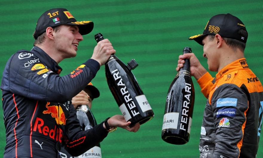McLaren, Ferrari και ο Χάμιλτον στα κόκκινα: Μπορεί να σταματήσει κανείς τον Φερστάπεν τη φετινή σεζόν;