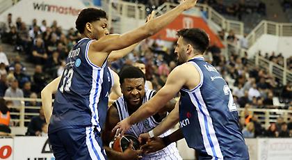 Με κεκτημένη ταχύτητα από την  Ευρώπη, ο ΠΑΟΚ πέρασε πάνω και από την Καρδίτσα