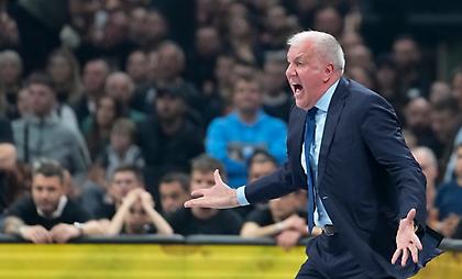 Ομπράντοβιτς για Πάντερ: «Είναι επαγγελματίας, έπρεπε να κάνει 0/12;»