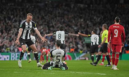 Λύγισαν οι παίκτες της Νιουκάστλ στο σφύριγμα της λήξης, ασύλληπτοι πανηγυρισμοί