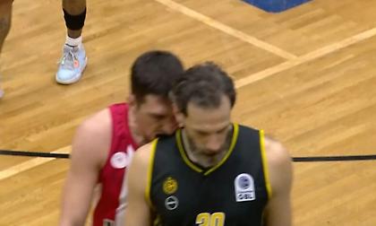 Επικός Γιαννόπουλος για τη φάση με τον Λαρεντζάκη: «Θα τρέχουμε στα επείγοντα για δάγκωμα... κόμπρας»