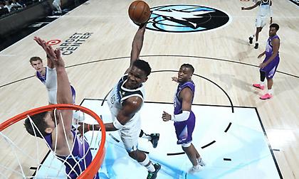 NBA Top 10: Φοβερά καρφώματα από Άβντιγια, Έντουαρντς και Γιάννη