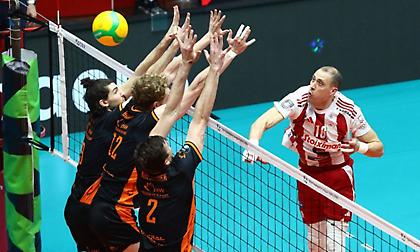 Γιαστρέμπσκι-Ολυμπιακός: Στην Πολωνία για την ιστορική πρόκριση στα ημιτελικά του Champions League οι «ερυθρόλευκοι»!