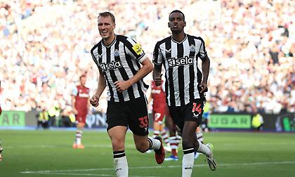 «Τρελαμένος» οπαδός της Νιούκαστλ έκανε τατουάζ τα ονόματα των σκόρερ του τελικού με τη Λίβερπουλ!