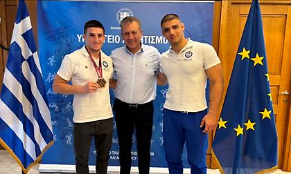 Ο Γιάννης Βρούτσης υποδέχτηκε τους Κολιτσόπουλο και Καραβάνο