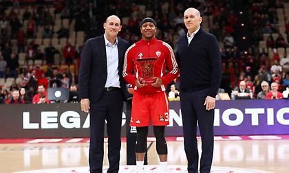 Καταχειροκροτήθηκε από τους φίλους του Ολυμπιακού ο Κάνααν!