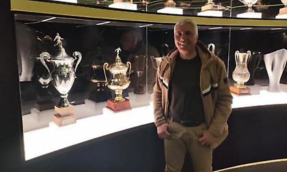 Eπισκέφτηκε το Μουσείο Ιστορίας της ΑΕΚ ο Κωστένογλου