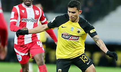 «Κράξιμο» στον Αγκίρε λόγω Πινέδα: «Γιατί ο πυλώνας της ομάδας έμεινε στον πάγκο;»