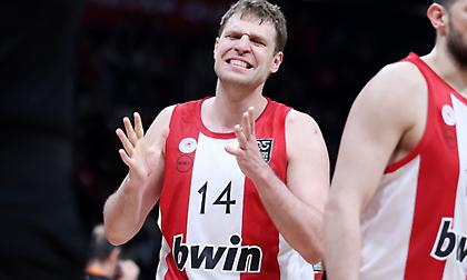 Νικολακόπουλος: «Γιατί δεν ήταν έκπληξη που ο Ολυμπιακός έχασε από τον Ερυθρό Αστέρα…»