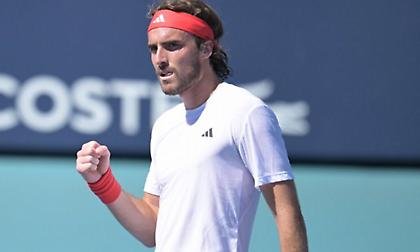 Δύσκολη πρεμιέρα στο Μαϊάμι για Τσιτσιπά - Προκρίθηκε με ανατροπή στον 3ο γύρο του τουρνουά