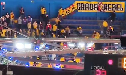 Οπαδοί της Μπαρτσελόνα αποχώρησαν από το Παλάου διαμαρτυρόμενοι για την παρουσία πολλών φίλων της Ζάλγκιρις!