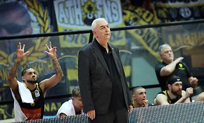 Σάκοτα: «Να ξυπνήσω και να δω ότι έχω διαθέσιμους παίκτες»!