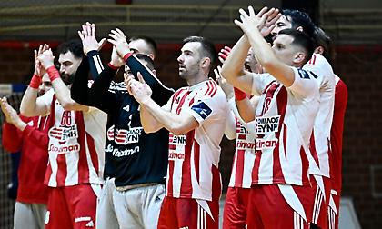 Εντυπωσιακός Ολυμπιακός κόντρα στη Ρούναρ και βήμα πρόκρισης στα ημιτελικά