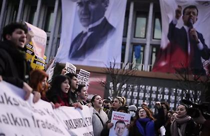 Σε αναβρασμό η Τουρκία - Την προφυλάκιση Ιμάμογλου ζήτησαν οι εισαγγελείς