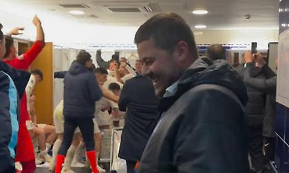 «Είναι τρελός ο πρόεδρος»: Πριμ 1 εκατομμυρίου ευρώ από Γκαγκάτση και αποθέωση από τους παίκτες!