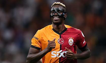 Νέα βόμβα από την Αγγλία: Μετά τον Γκιόκερες, η Νότιγχαμ Φόρεστ τσεκάρει και τον Οσιμέν!