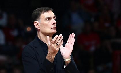 Ζέρβας: «Ο Ολυμπιακός δεν θα κάνει… ταρζανιές-Έχει να πάρει αποφάσεις ο Μπαρτζώκας όταν επιστρέψουν όλοι»