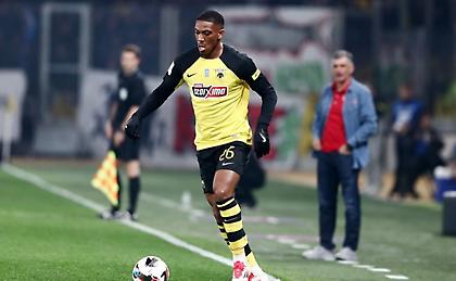 Τσακίρης: «Δεν είναι πολλές, αλλά υπάρχουν πιθανότητες να παίξει ο Μαρσιάλ κόντρα στον ΠΑΟΚ»