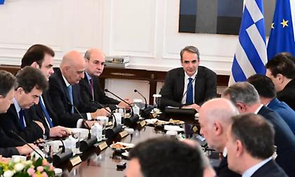 Σε εξέλιξη το υπουργικό συμβούλιο - Αναμένεται να ανακοινωθεί νέα αύξηση στον κατώτατο μισθό