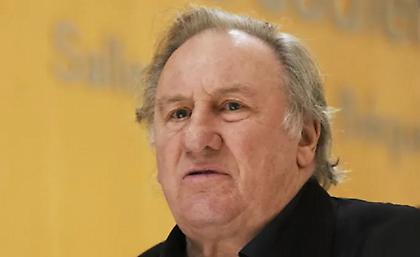 Ντεπαρντιέ στο δικαστήριο: Δεν θεωρώ ότι είναι σεξουαλική επίθεση το να πιάσει κανείς τα οπίσθια κάποιου