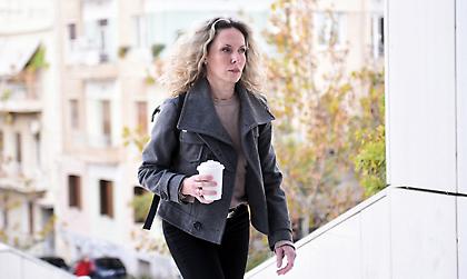 Δίκη Φιλιππίδη-Εβελίνα Παπούλια: «Είναι κακός άνθρωπος - Κατέβαζε το παντελόνι του και έδειχνε τα γεννητικά του όργανα»