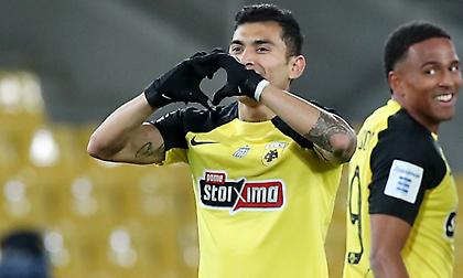 Τσακίρης: «Έδειξε συγκεντρωμένος στην ΑΕΚ ο Πινέδα - Η διαφορά στην τριάδα της άμυνας που έχει δοκιμάσει ο Αλμέιδα»