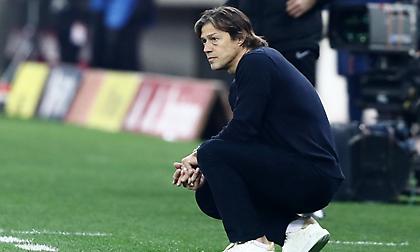 Σκέψεις και δοκιμές του Αλμέιδα για την άμυνα ενόψει ΠΑΟΚ