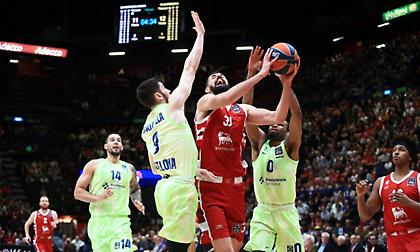 Διπλό στο Μιλάνο και ζωντανή στη μάχη της εξάδας η Μπαρτσελόνα!