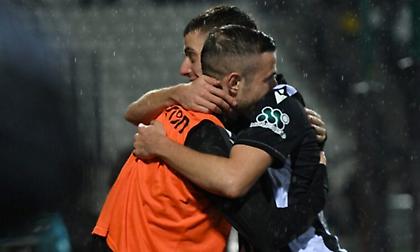 Μέρος της προπόνησης ο Οττο στον ΠΑΟΚ